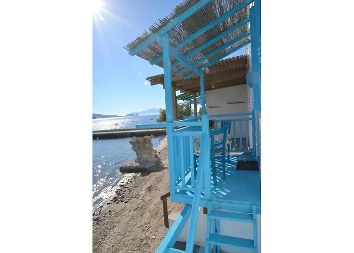 Krystalia's Sirma * Klima (Milos)