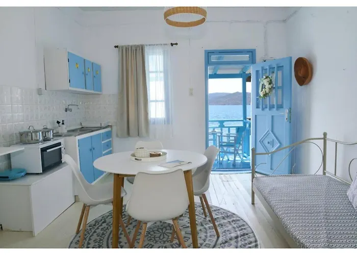 Krystalia's Sirma Klima (Milos)